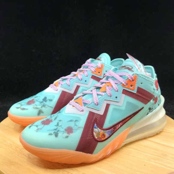 Nike LeBron XVIII 18 Low Mimi Plange Daughters Floral CV7562 400 Mens Sizes - Picture 2 of 10